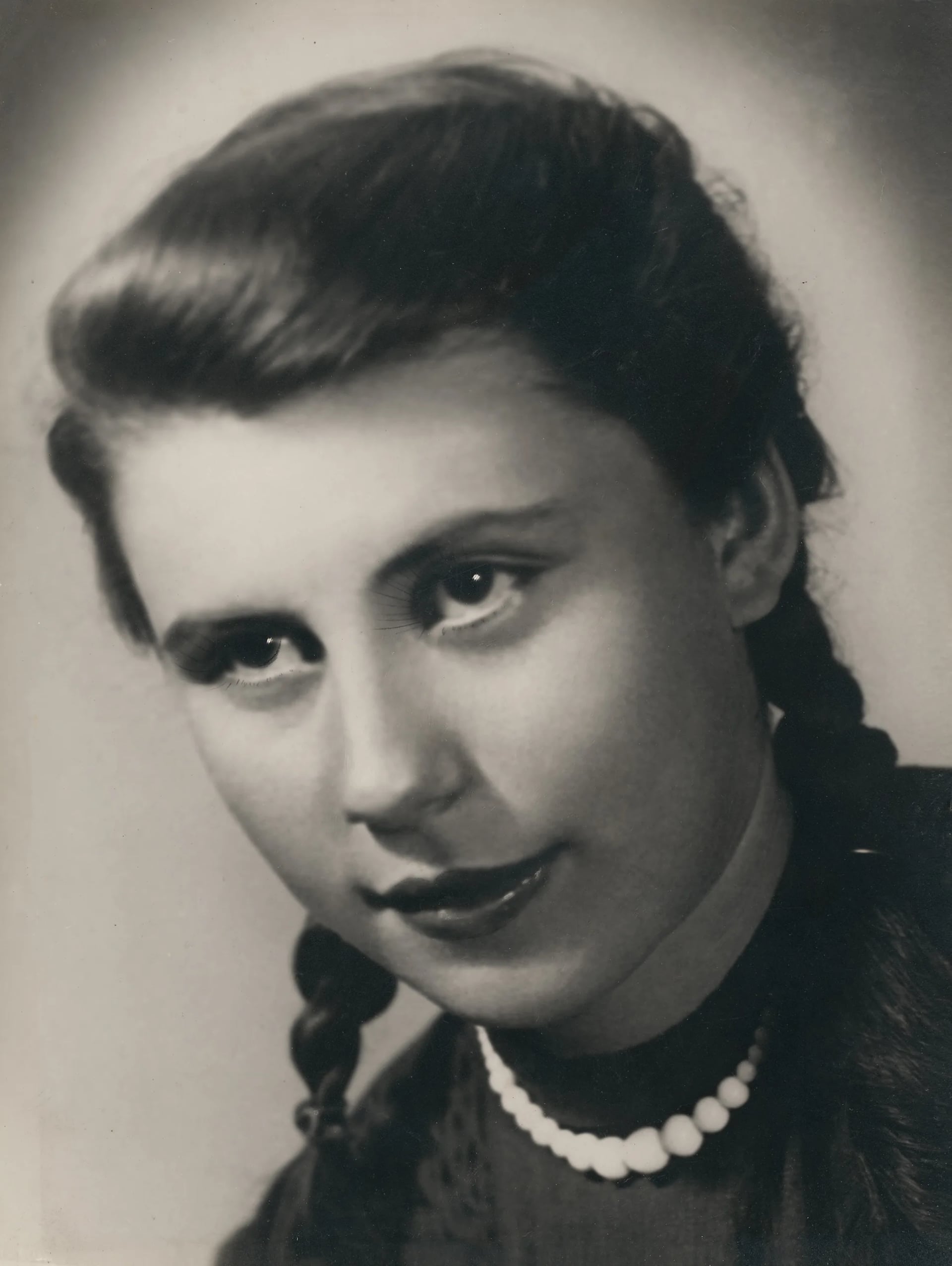 Porträt von Margita Skyvová-Dalmadyová (1931–2021) – Gedenkseite