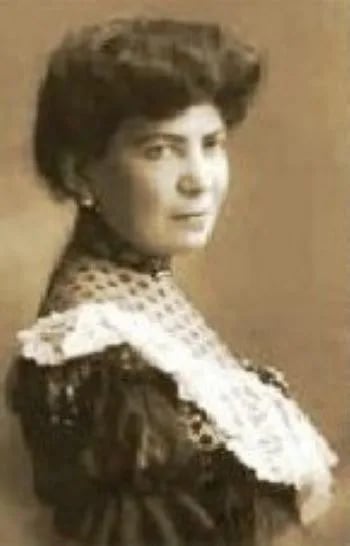 Portrait of Emma Sándor (1863–1958) – memorial page