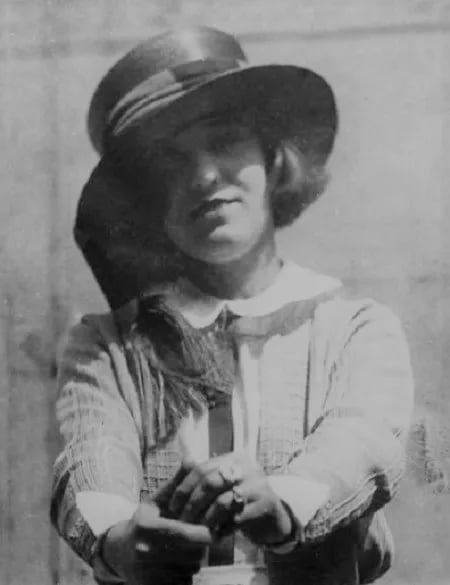 Portrait of Bessie Poole (1895–1928) – memorial page