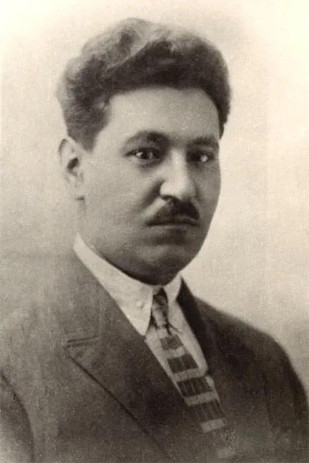 Portrait of Mäxmüt Ğäläw (1886–1937) – memorial page
