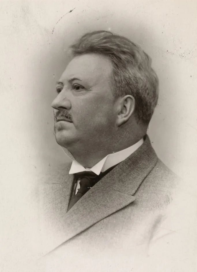 Porträt von Ivar Næss (1878–1936) – Gedenkseite