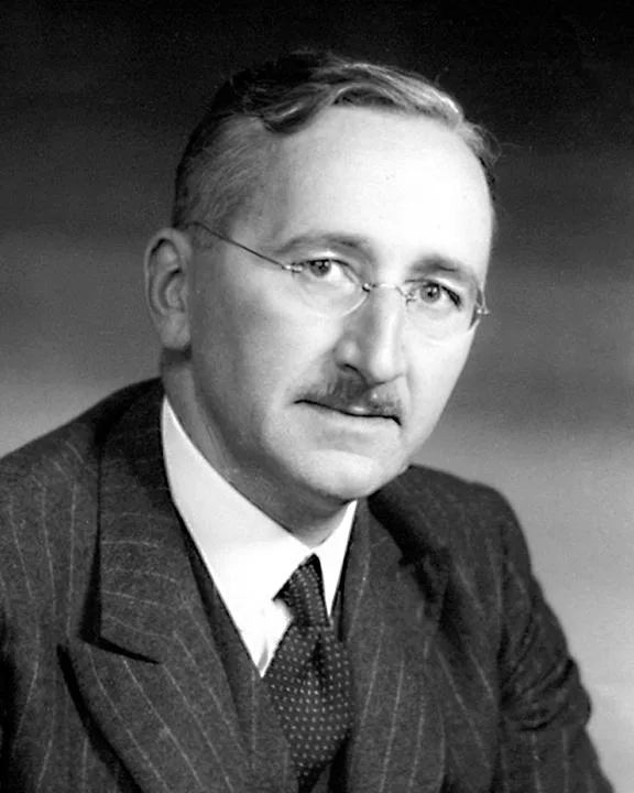 Portrait of Friedrich August Hayek (1899–1992) – memorial page