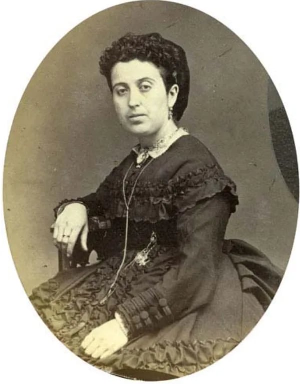 Porträt von María de la O Flores Fernández (1841–1916) – Gedenkseite