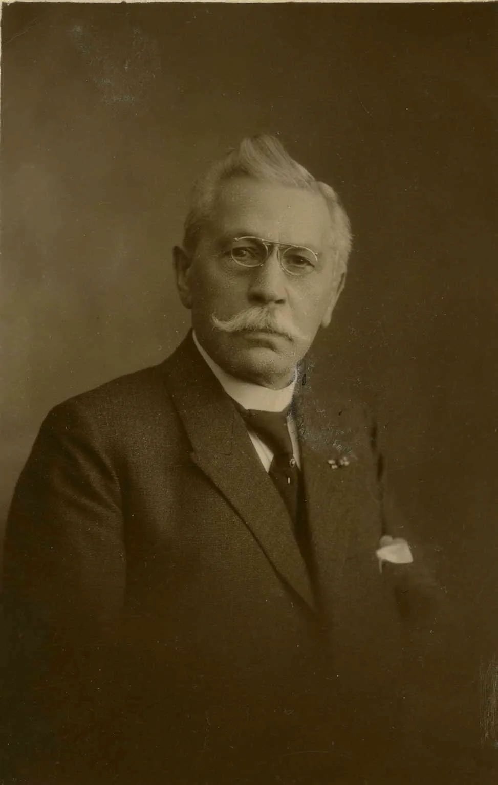 Portrait of P.J.F. Daniels (1845–1930) – memorial page