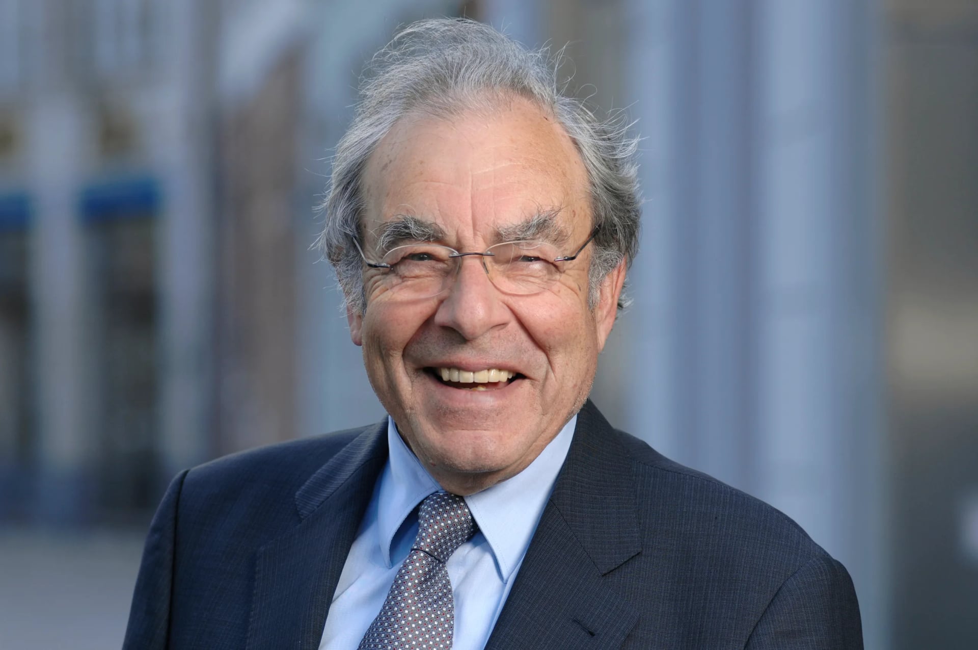 Porträt von Elmar Pieroth (1934–2018) – Gedenkseite