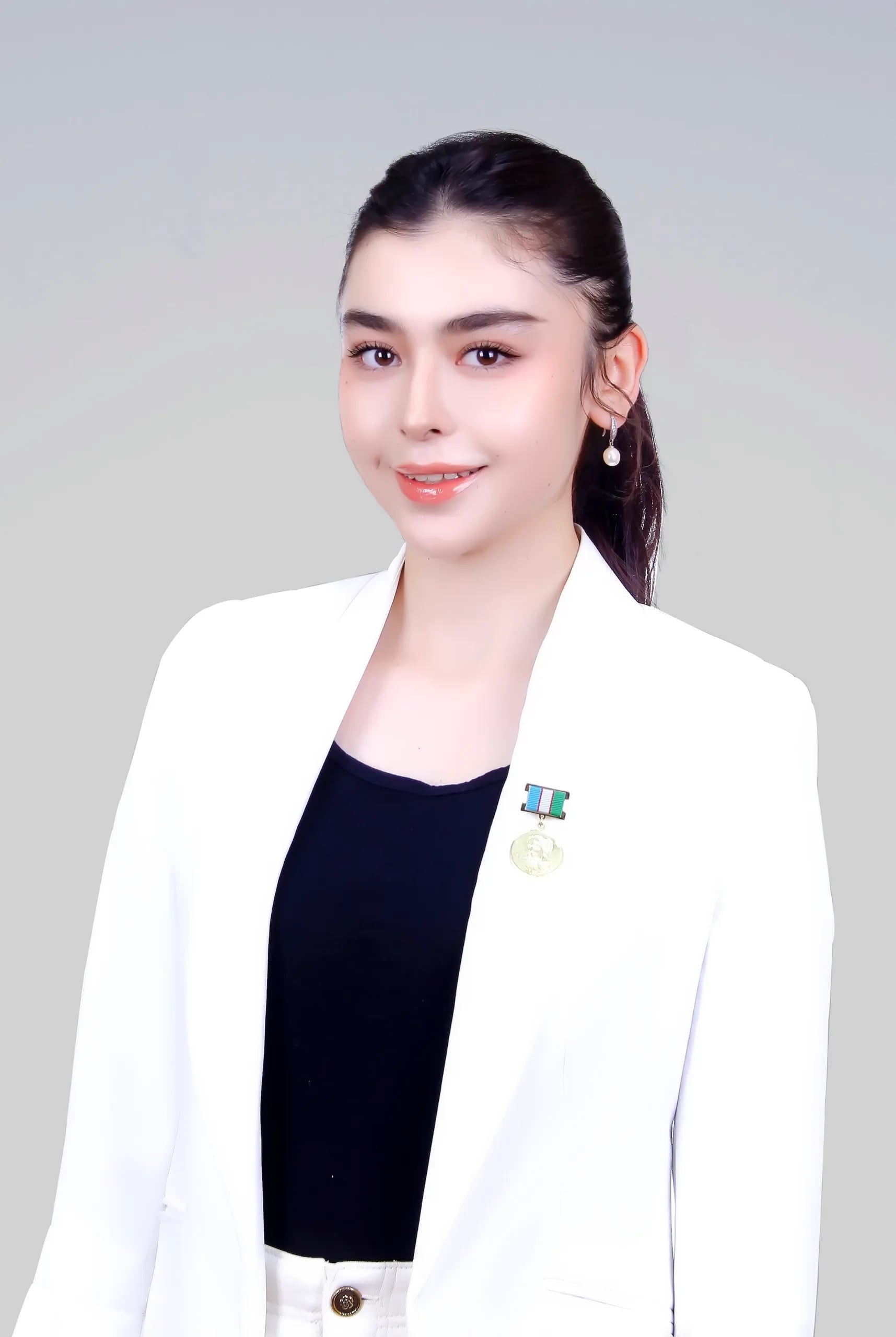 Porträt von Shirin Abdullaeva (2005–2025) – Gedenkseite