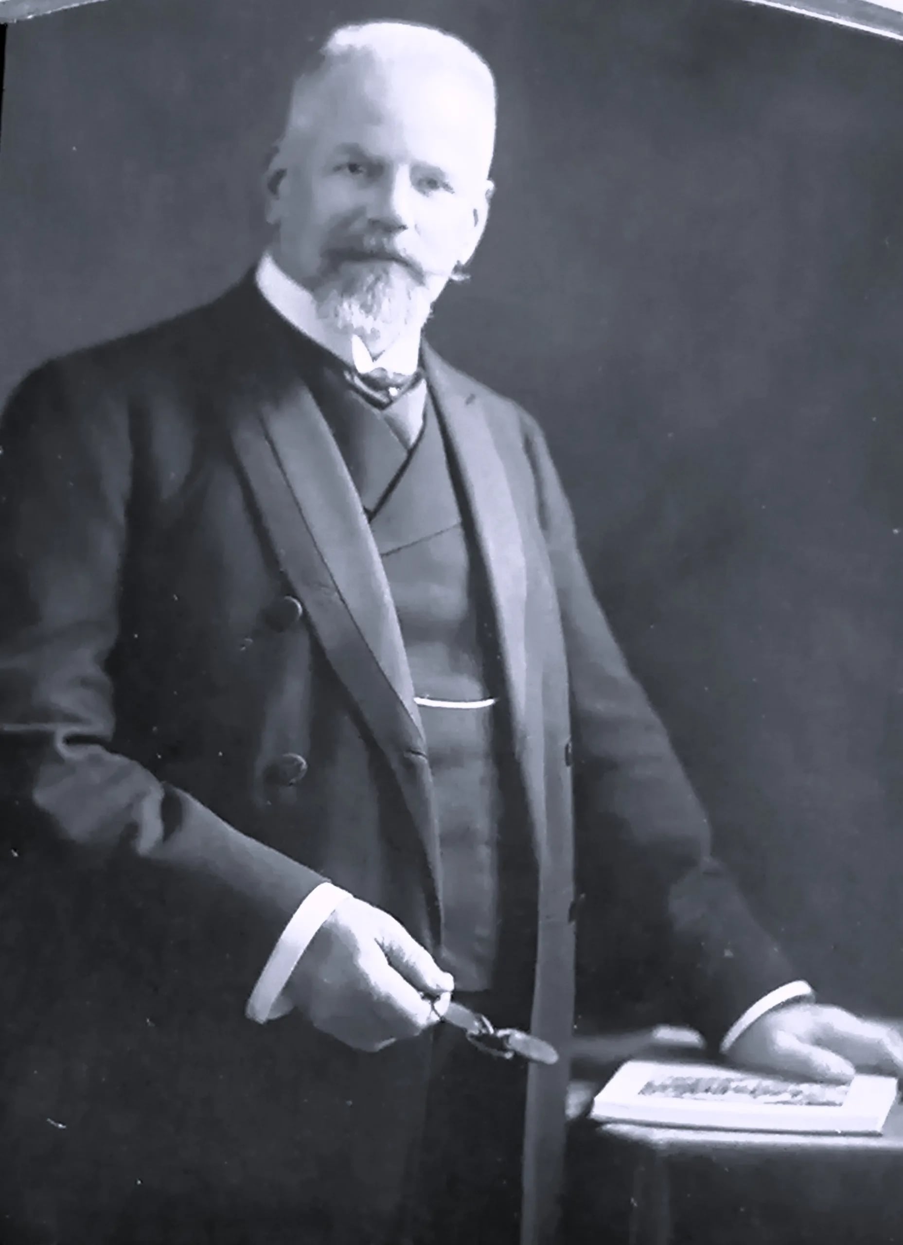 Portrait of Emil Ferdinand Fehling (1847–1927) – memorial page