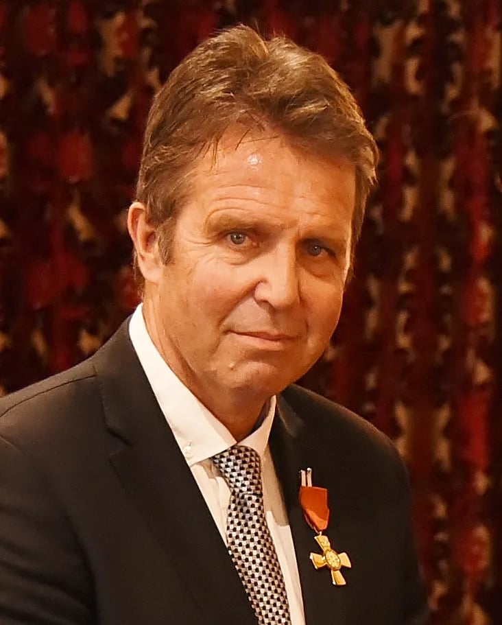 Portrait of John Mayhew (1954–2025) – memorial page