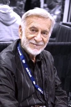 Portrait of Jerry Robinson (1922–2011) – memorial page