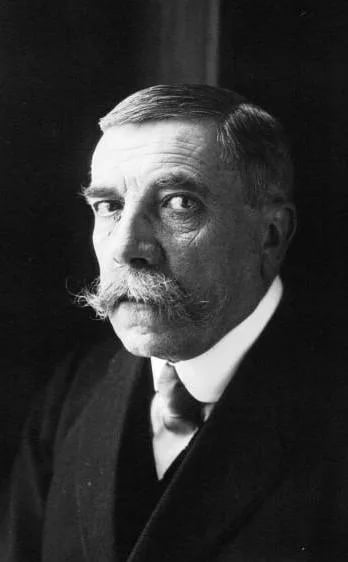Portrait of Léon Malavialle (1860–1924) – memorial page