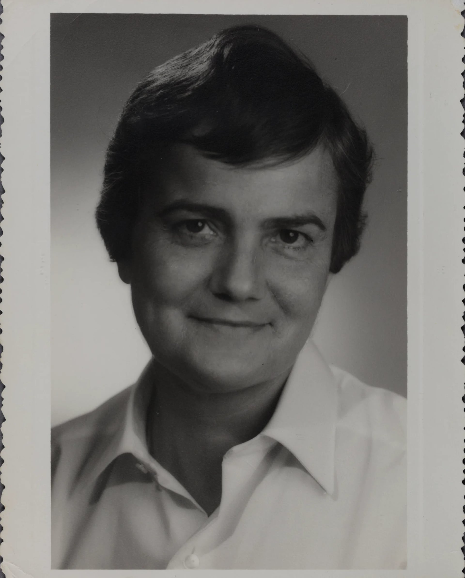 Portrait of Thea Schmitz (1927–1990) – memorial page