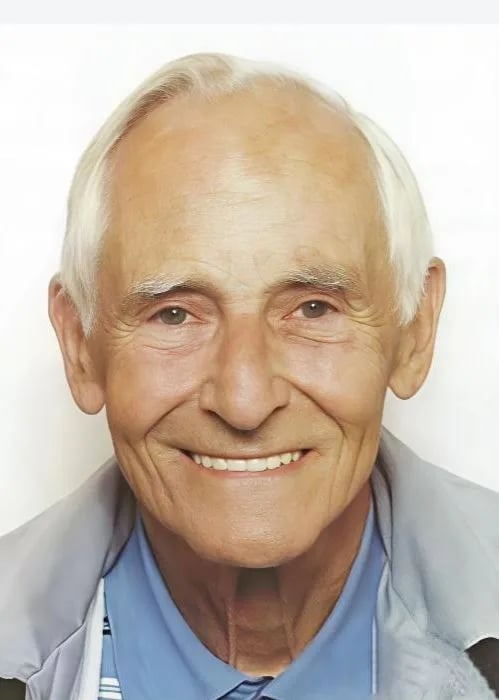 Portrait of Jan Tadeusz Pietruski (1930–2017) – memorial page