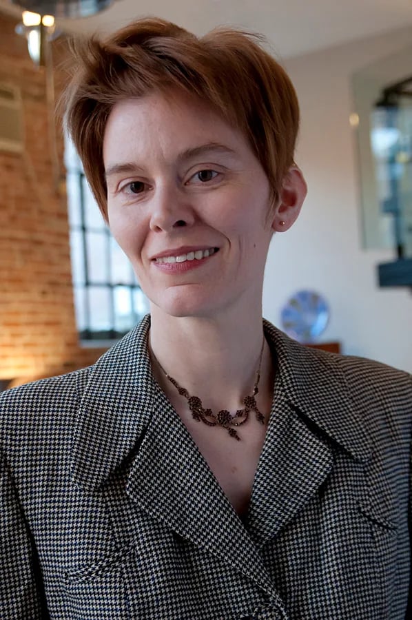 Porträt von Ellis Avery (1972–2019) – Gedenkseite
