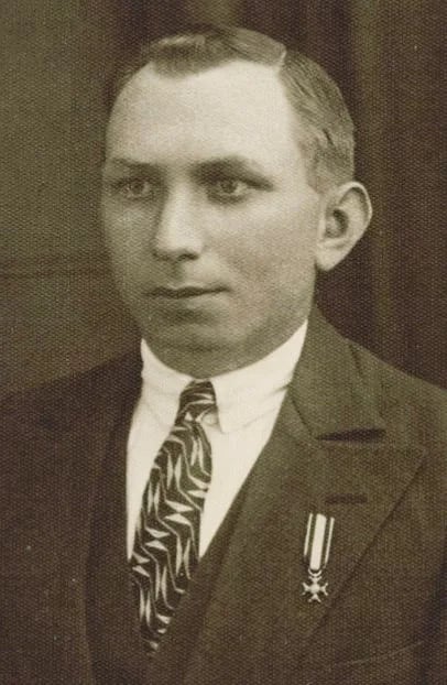 Portrait of Paweł Wondraczek (1897–1978) – memorial page
