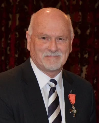 Portrait of Clive Rennie (1944–2025) – memorial page
