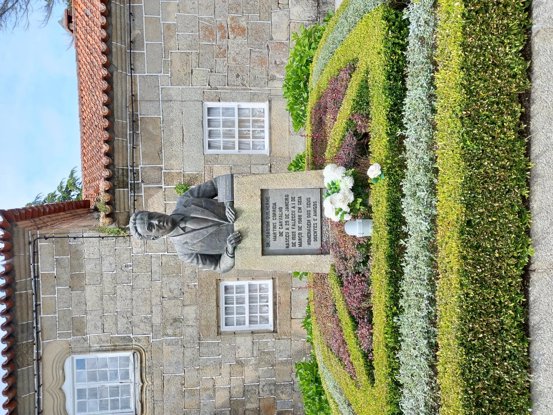 Portrait of Joaquim Correia de Carvalho (1922–1988) – memorial page