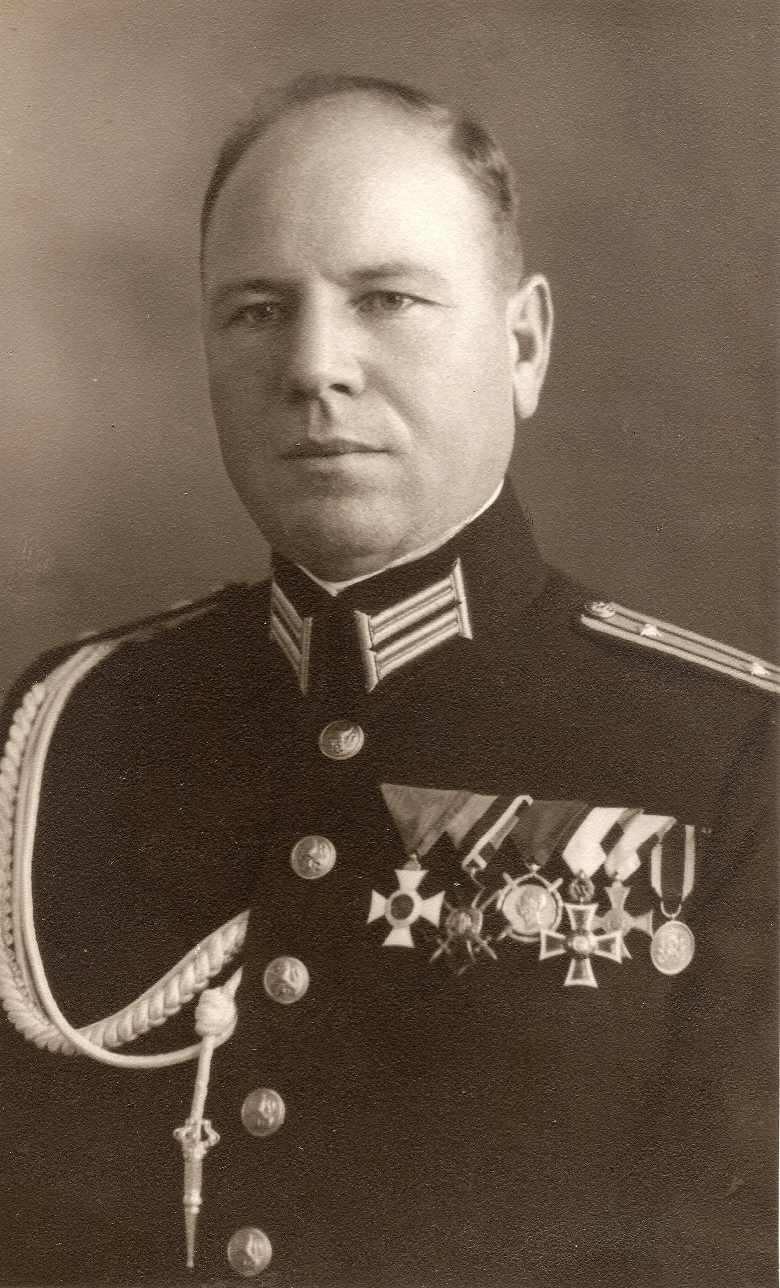Portrait of Damyan Iliev (1893–1961) – memorial page