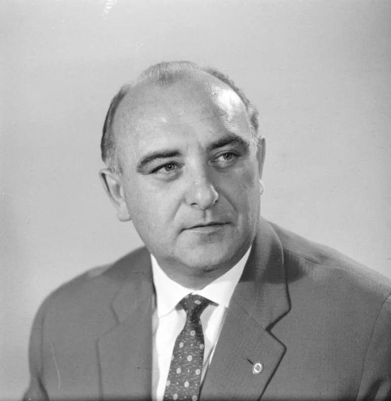 Portrait of Erich Apel (1917–1965) – memorial page
