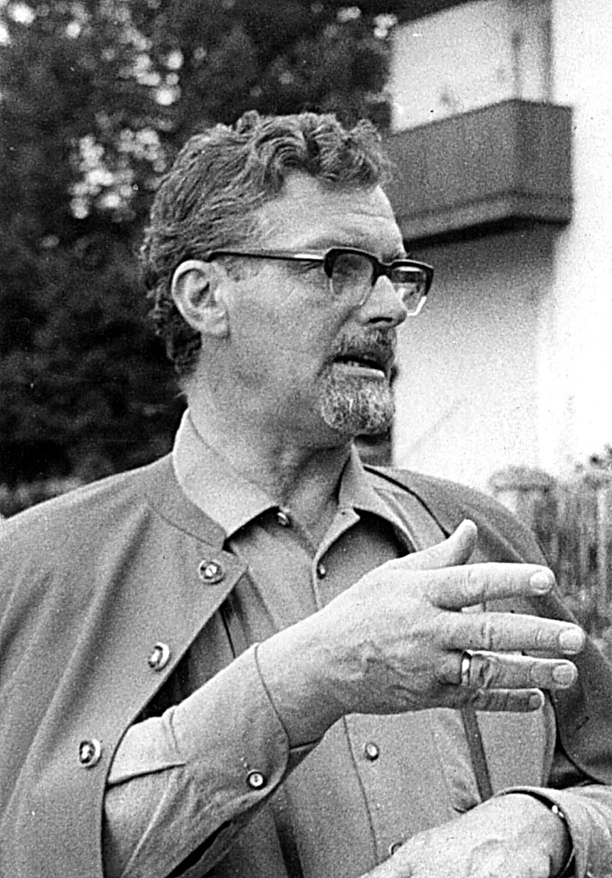 Portrait of Erich Huber (1916–1996) – memorial page