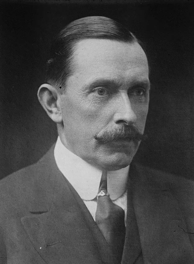 Portrait of Wilfrid Ashley, 1st Baron Mount Temple (1867–1939) – memorial page