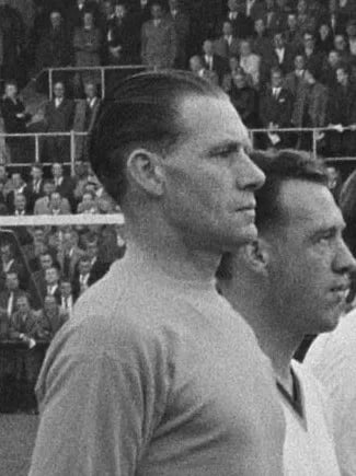 Porträt von Ted Ditchburn (1921–2005) – Gedenkseite