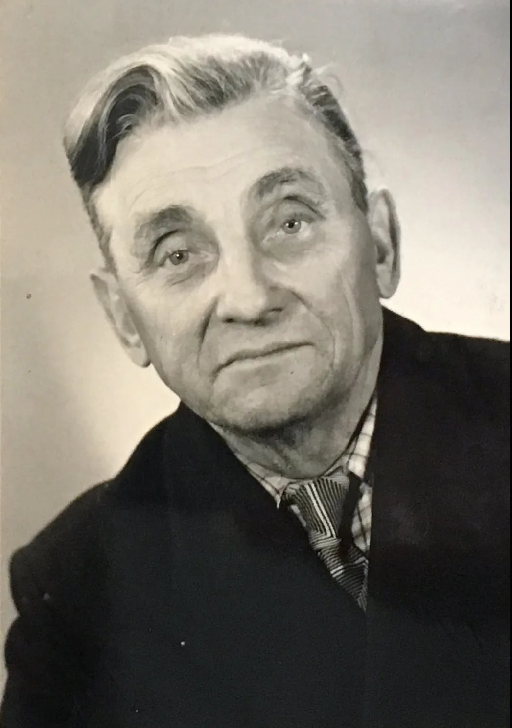 Porträt von Karla Lipping (1900–1987) – Gedenkseite