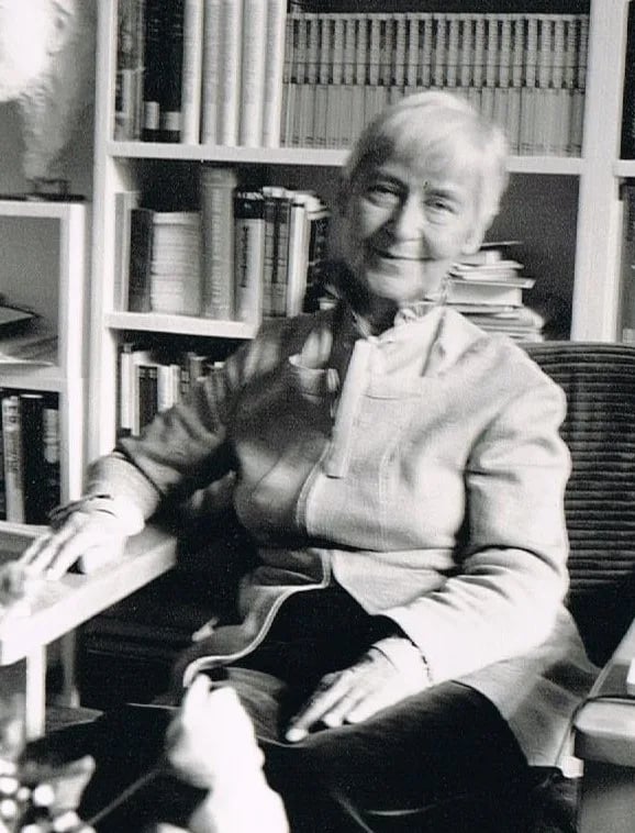Portrait of Erna Maria Johansen (1911–1986) – memorial page