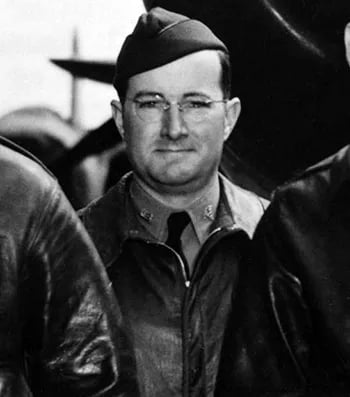 Porträt von Thomas R. White (1909–1992) – Gedenkseite