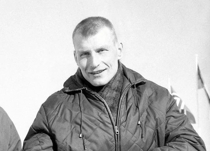 Porträt von Lalli Partinen (1941–2022) – Gedenkseite