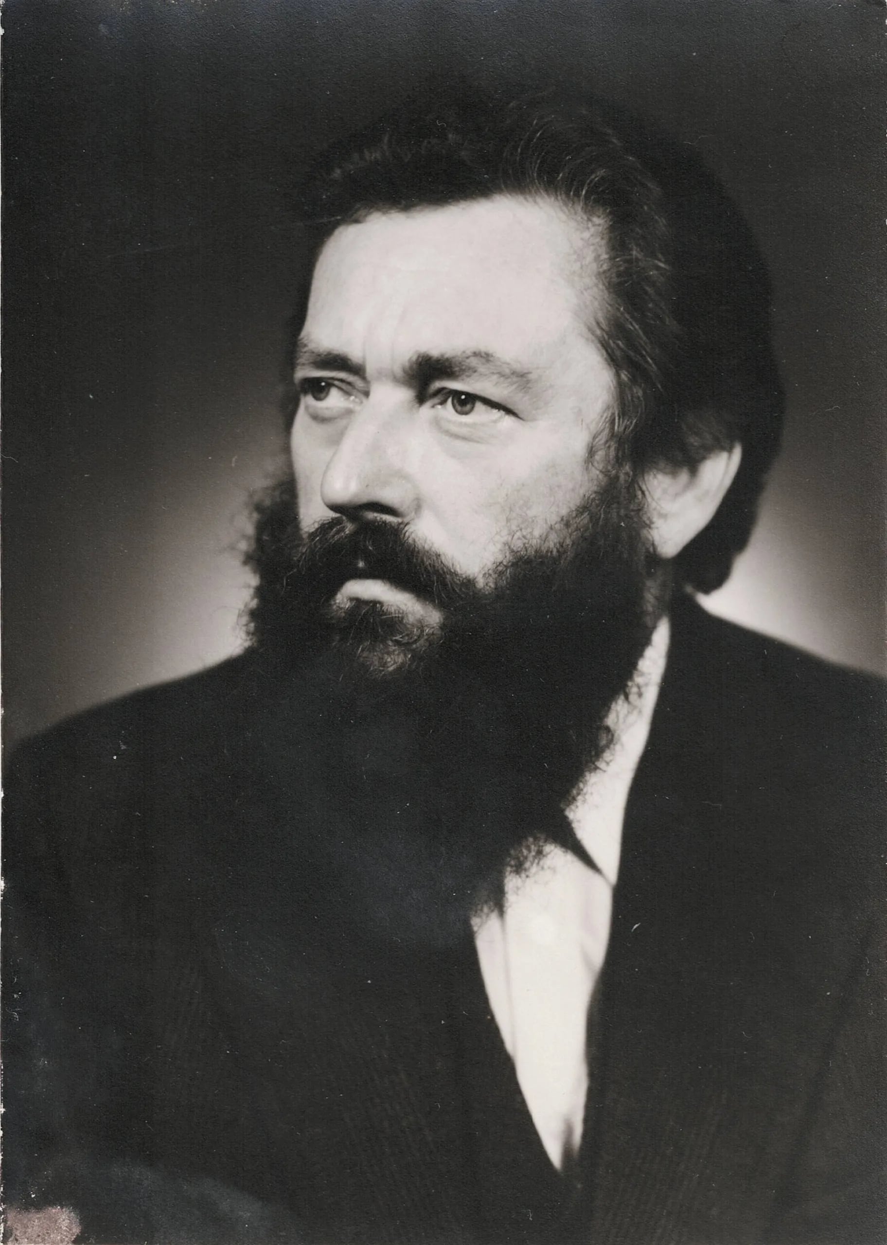 Portrait of Marian Kokoszyński (1937–2023) – memorial page