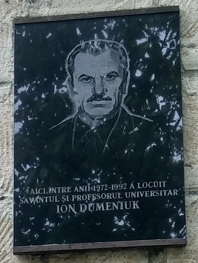 Portrait of Ion Dumeniuc (1936–1992) – memorial page