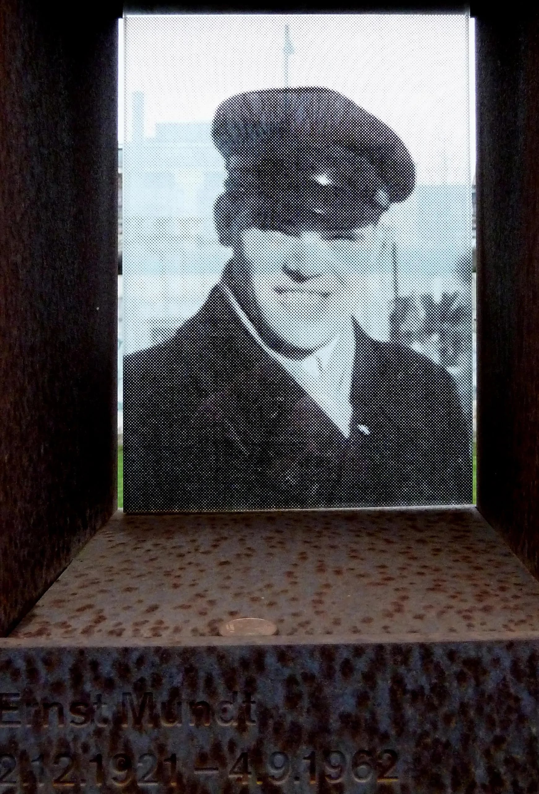 Porträt von Ernst Mundt (1921–1962) – Gedenkseite