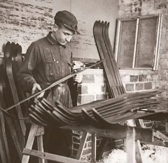 Portrait of Esko Järvinen (1907–1976) – memorial page