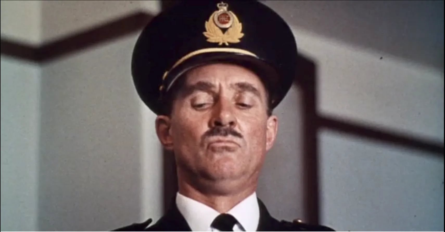 Porträt von Michael Bates (1920–1978) – Gedenkseite