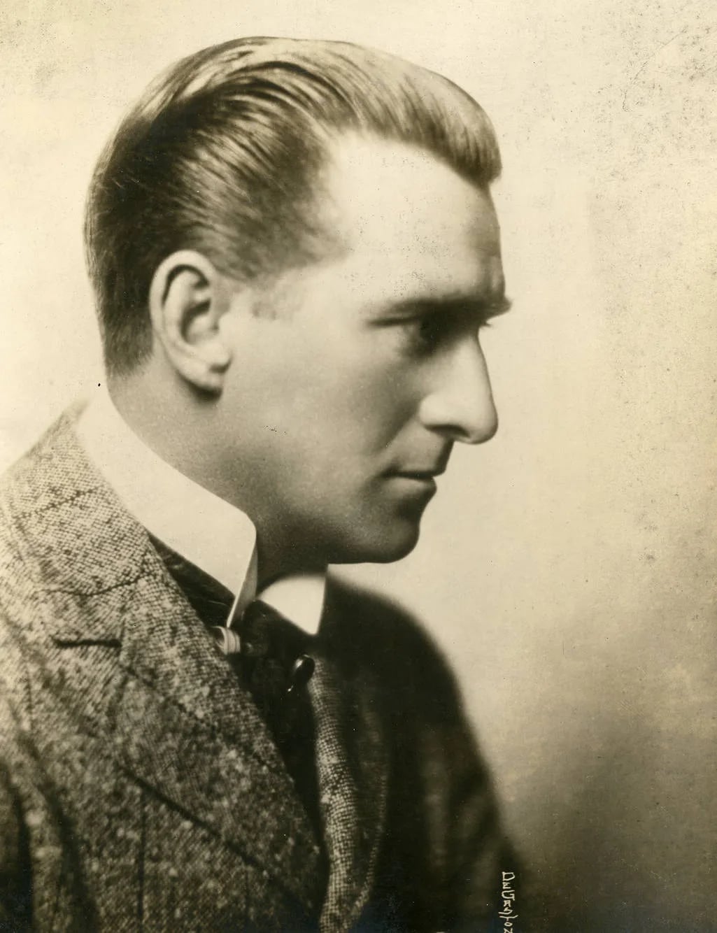 Porträt von Rupert Julian (1879–1943) – Gedenkseite