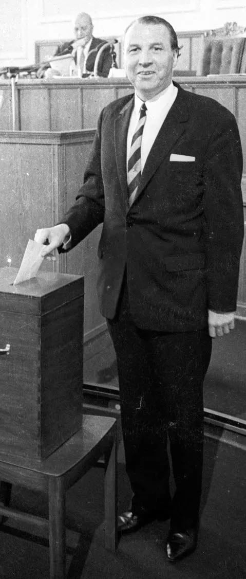 Portrait of Paul Rohloff (1912–2000) – memorial page
