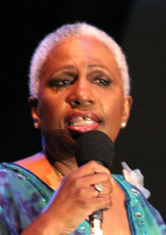 Portrait of Ethel Ennis (1932–2019) – memorial page