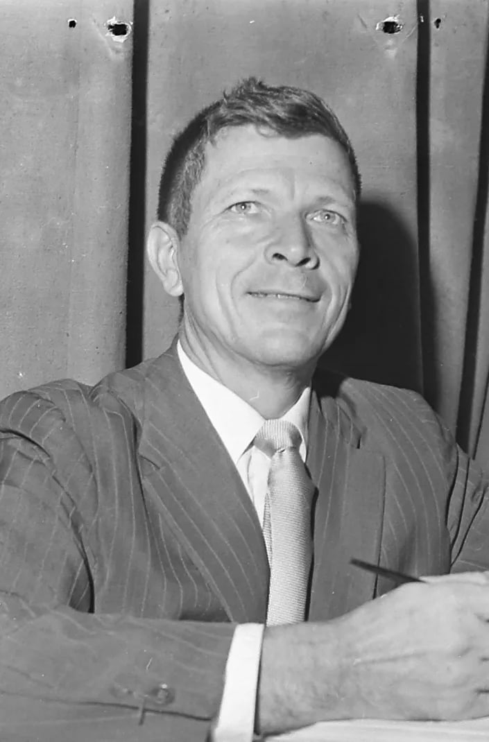 Porträt von Euclides Quandt de Oliveira (1919–2013) – Gedenkseite