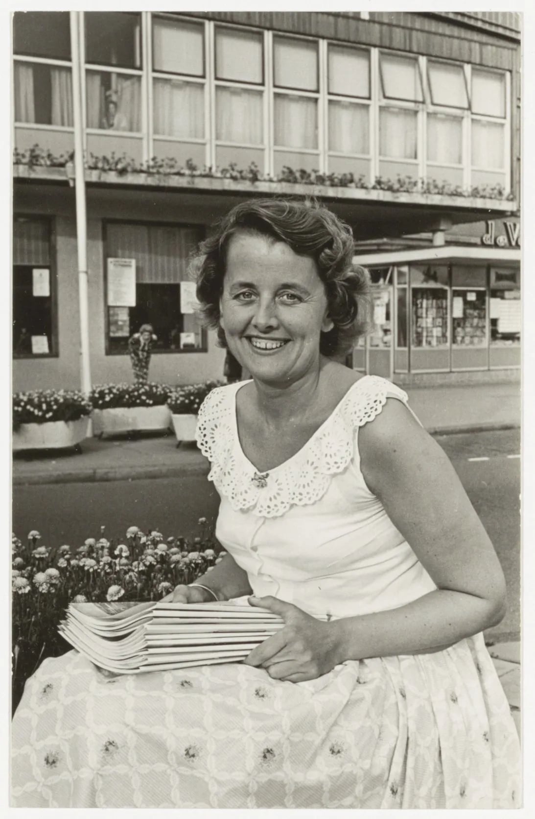 Portrait of Ria Hooij (1922–1991) – memorial page