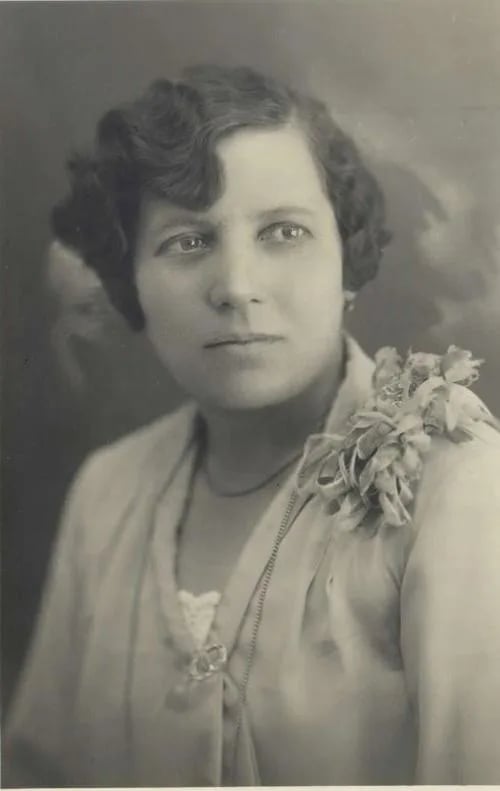 Portrait of Dragica Legat Košmerl (1883–1956) – memorial page