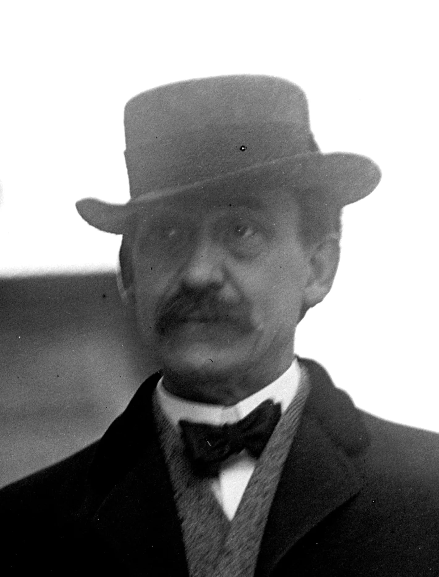 Portrait of Lincoln Dixon (1860–1932) – memorial page