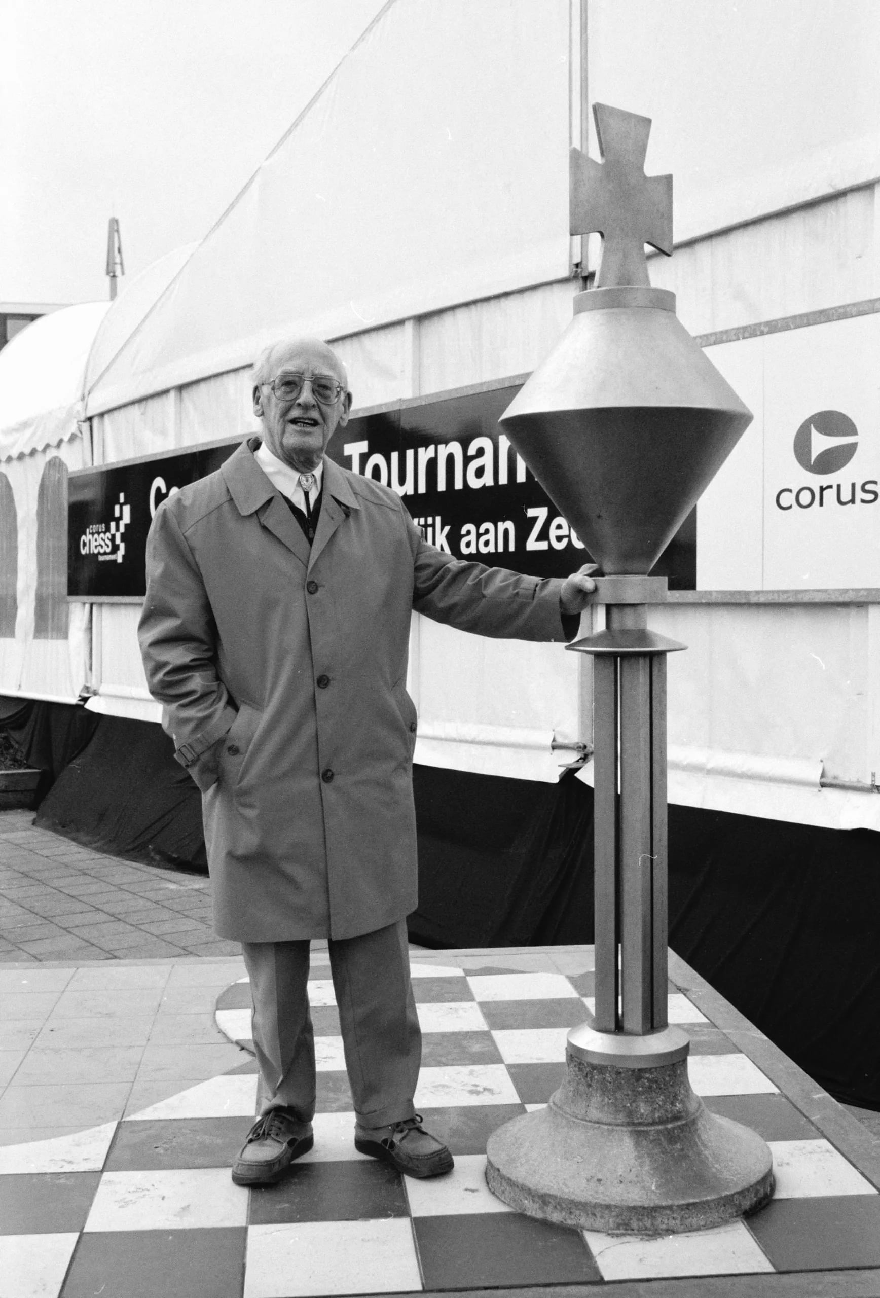 Portrait of Piet Zwart (1924-2008) (1924–2008) – memorial page