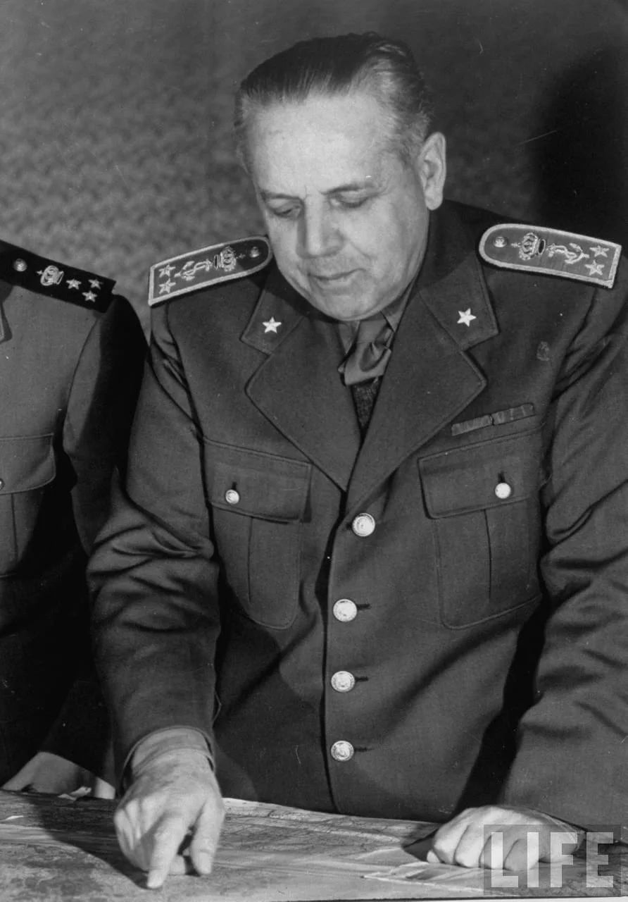Porträt von Raffaele de Courten (1888–1978) – Gedenkseite