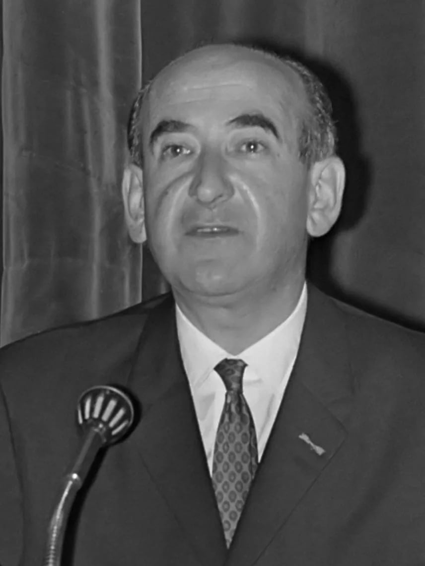 Portrait of Max Weisglas (1921–2003) – memorial page