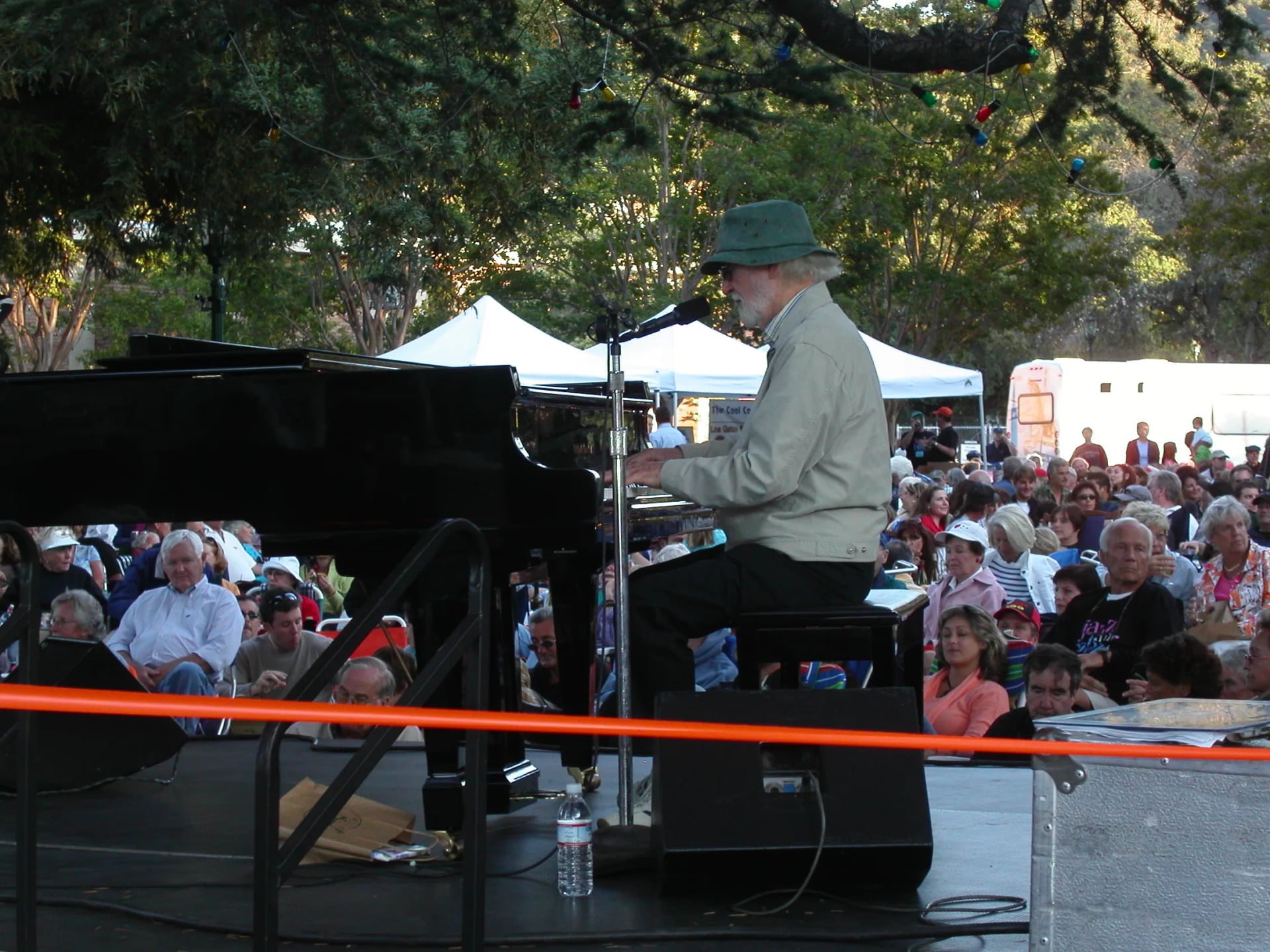 Portrait of Mose Allison (1927–2016) – memorial page