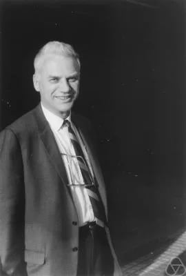 Portrait of Joseph L. Doob (1910–2004) – memorial page