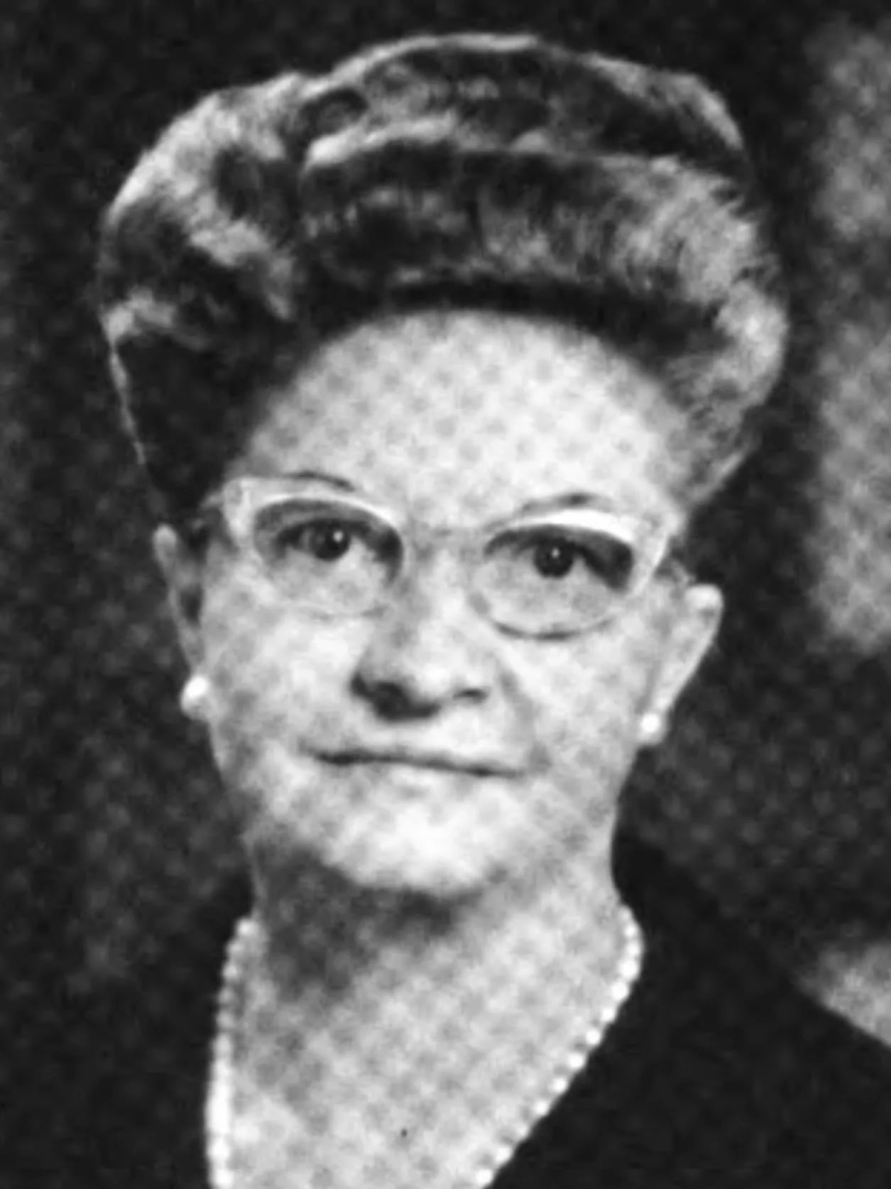 Porträt von Pauline Davis (1917–1995) – Gedenkseite