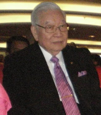 Portrait of Teh Hong Piow (1930–2022) – memorial page