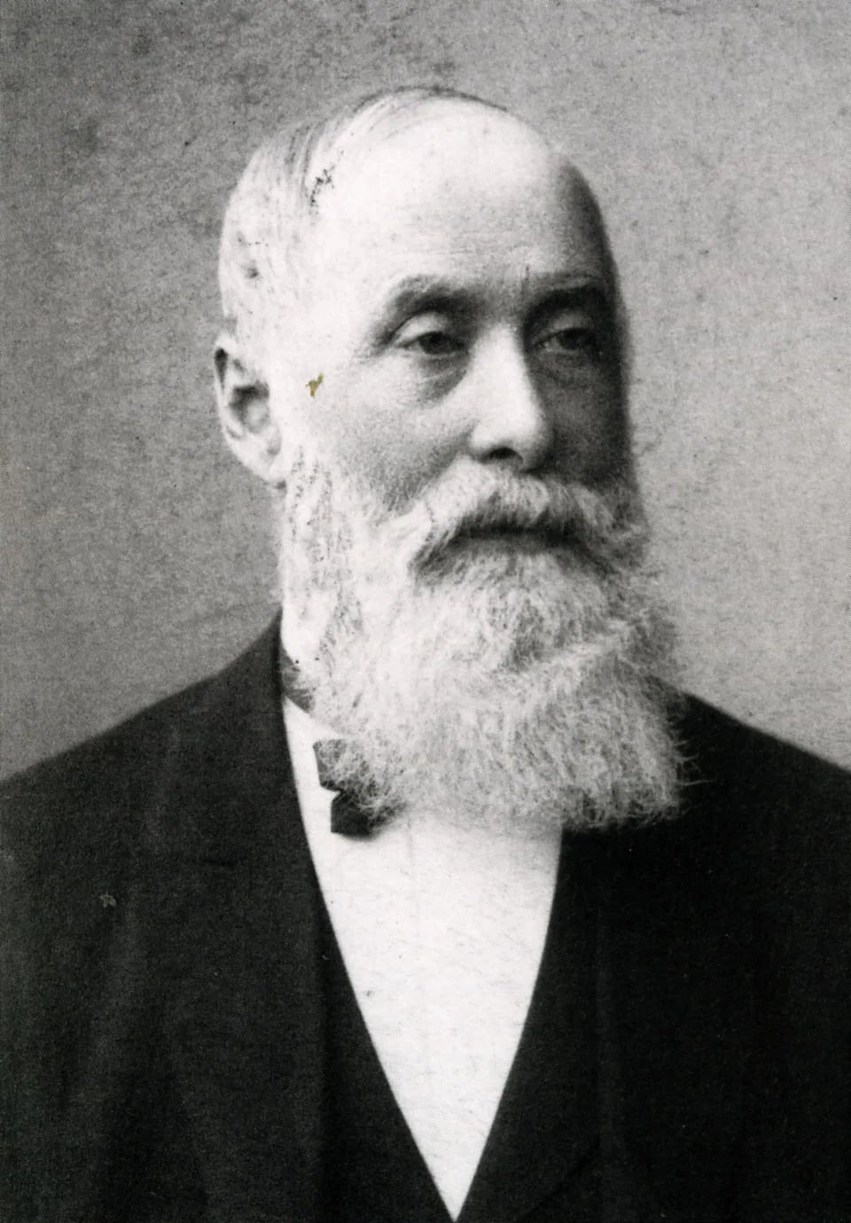 Portrait of Njeld Larsen Kolbenstvedt (1828–1900) – memorial page