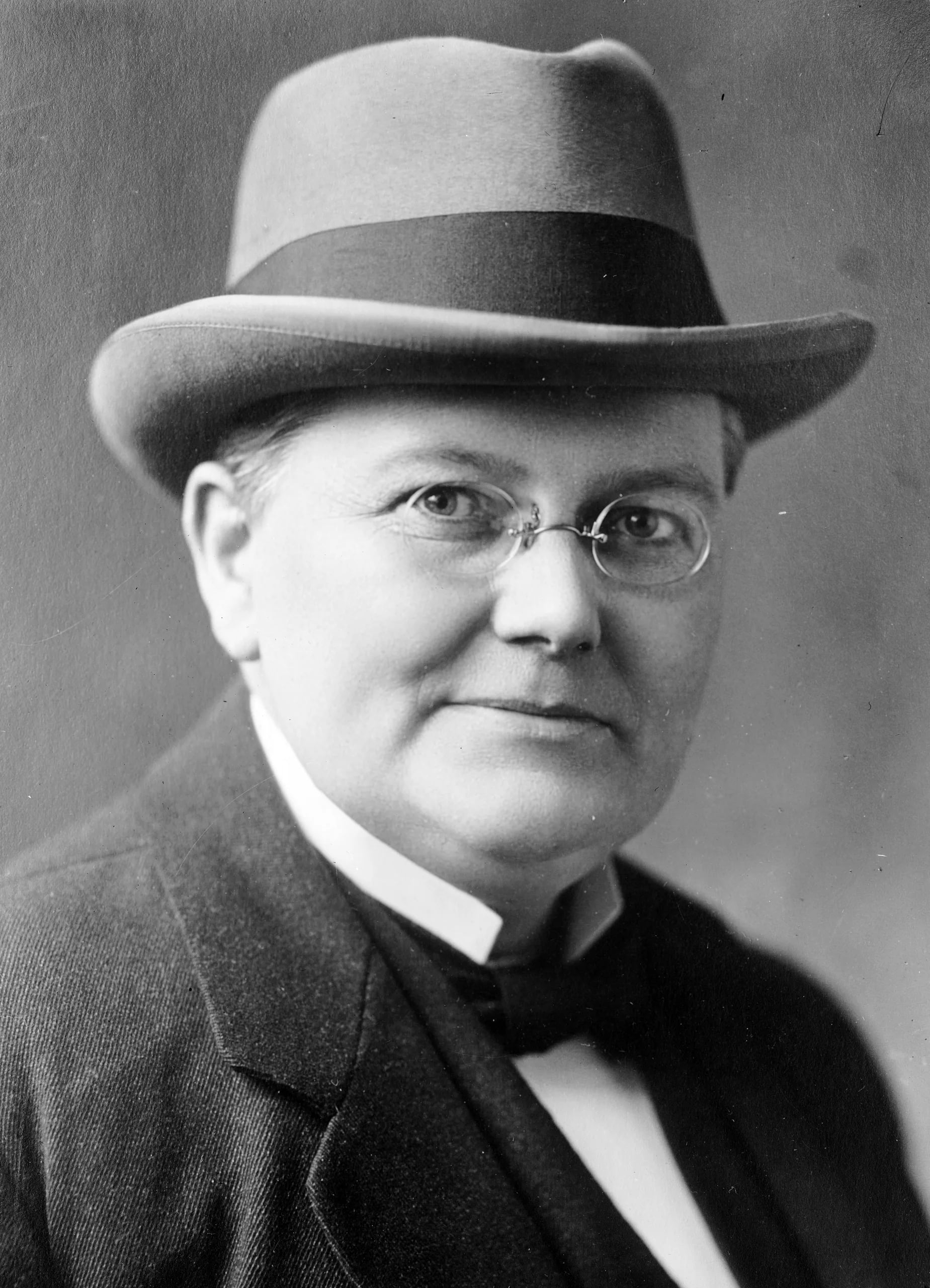 Portrait of Hugh Kennedy (1879–1936) – memorial page
